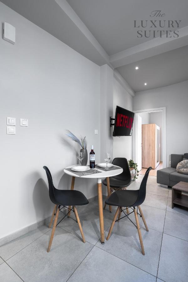 Upper Floor, The Luxury Suites テッサロニキ エクステリア 写真