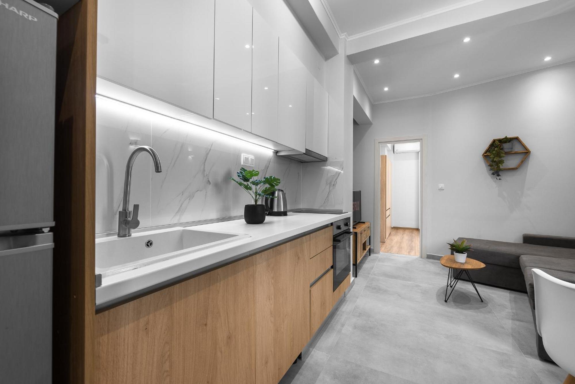 Upper Floor, The Luxury Suites テッサロニキ エクステリア 写真