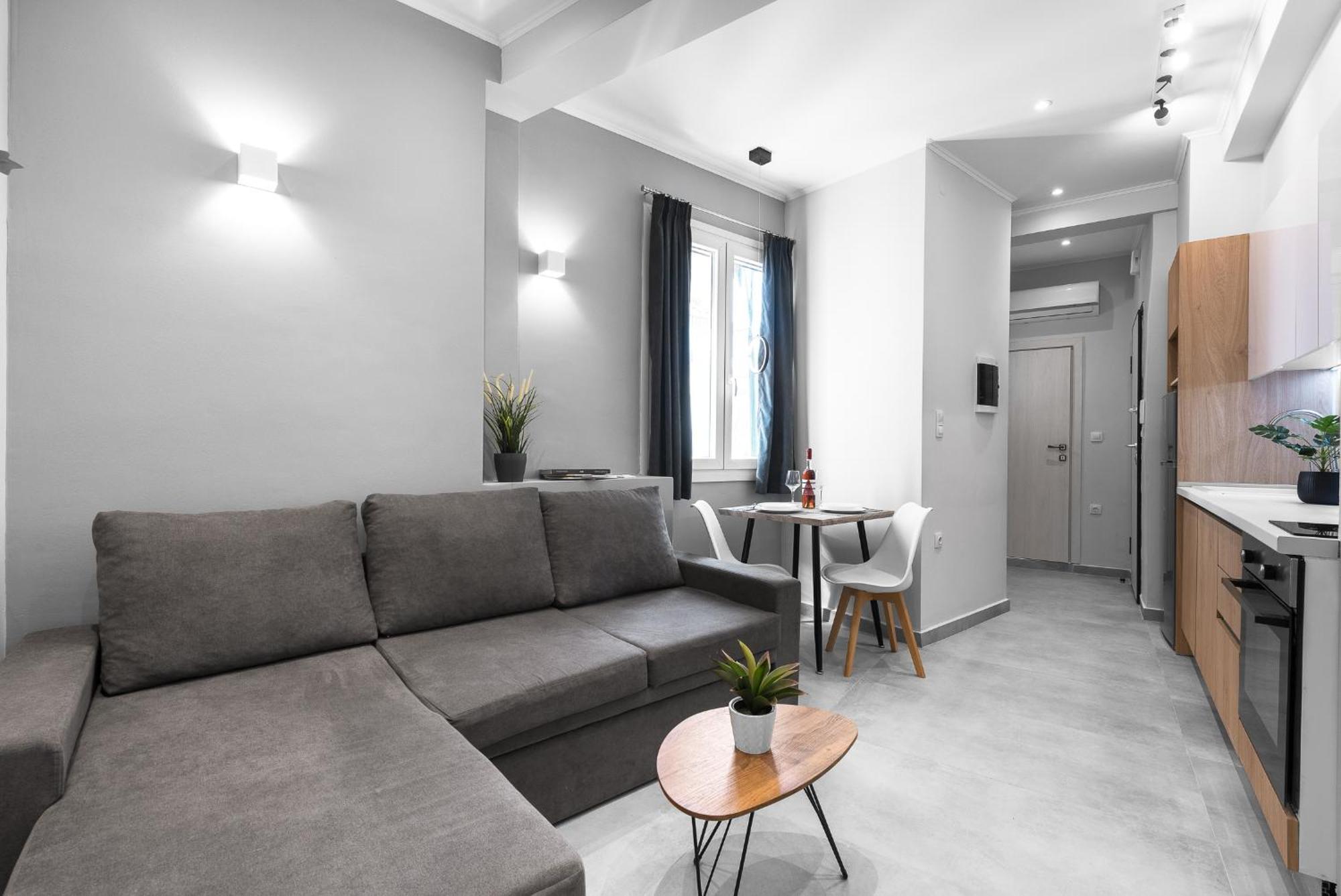 Upper Floor, The Luxury Suites テッサロニキ エクステリア 写真