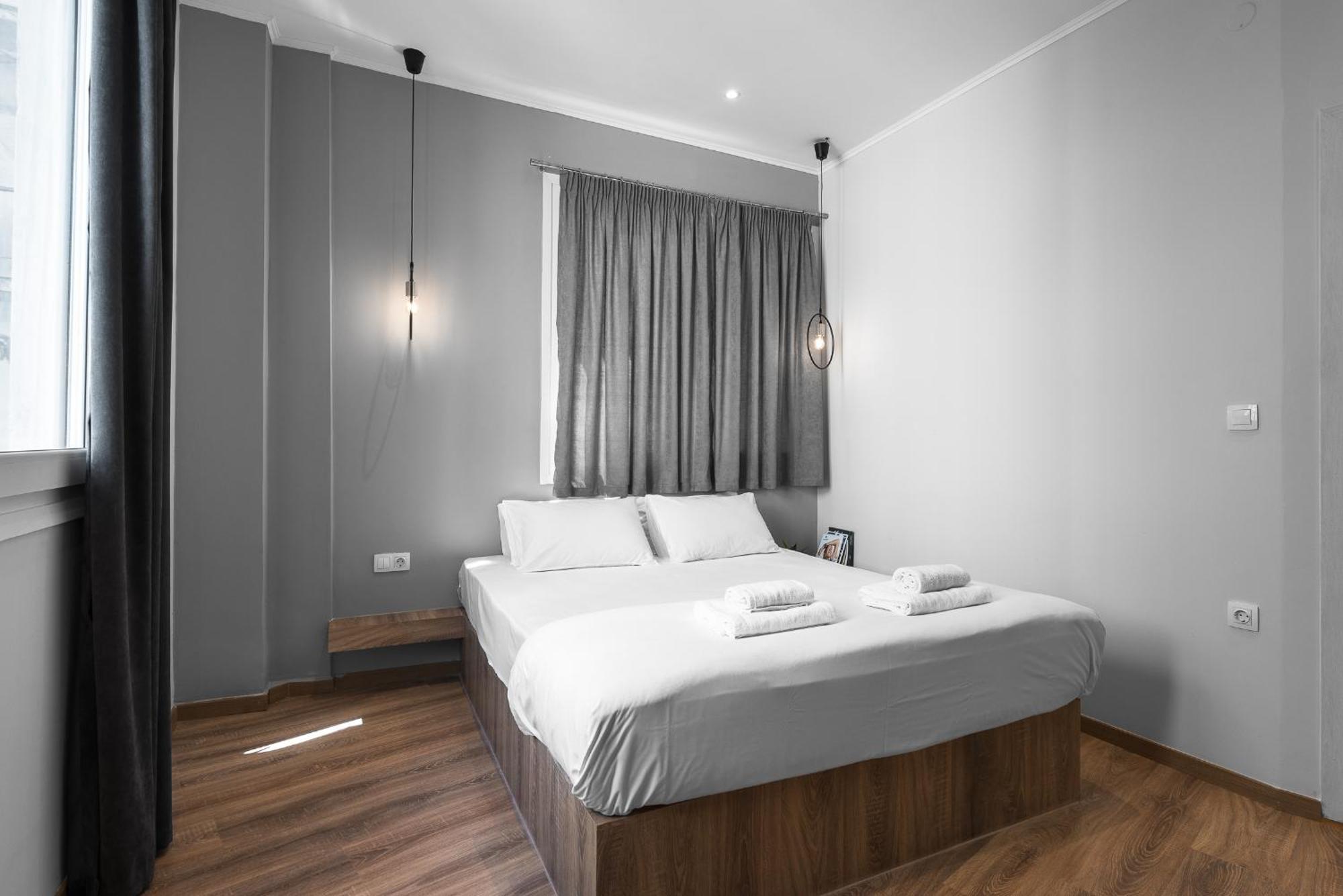 Upper Floor, The Luxury Suites テッサロニキ エクステリア 写真
